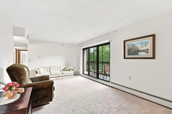 6615 Lake Shore DR S #405, Richfield, MN 55423