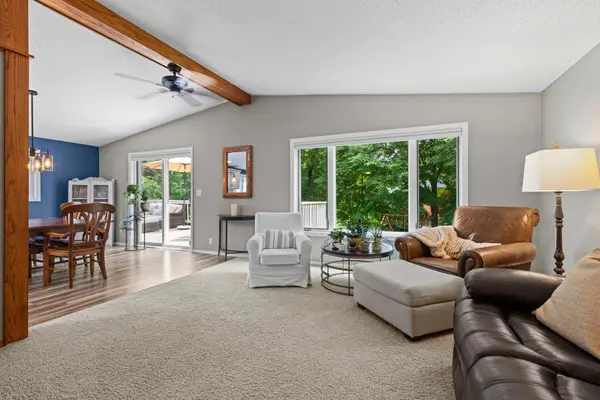7023 Park View LN, Eden Prairie, MN 55346