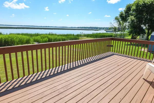 1097 Trisco Cove DR SE, Osakis, MN 56360