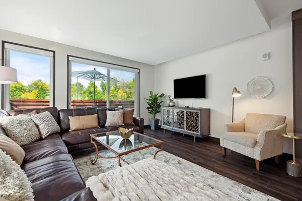 253 Lake ST E #208, Wayzata, MN 55391