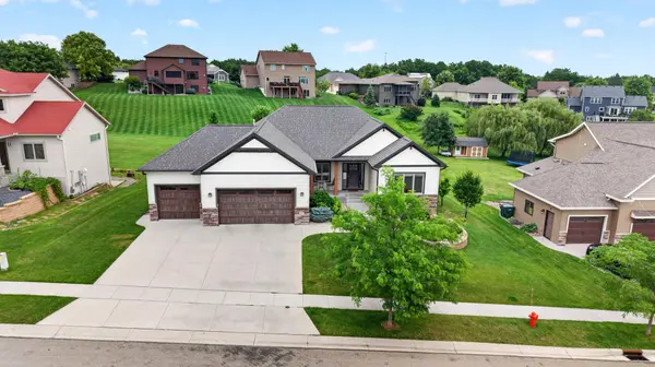 1936 Kerry DR NE, Rochester, MN 55906