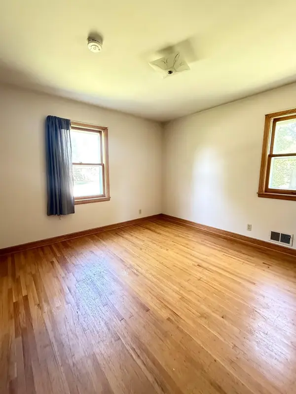 615 2nd AVE NW, New Brighton, MN 55112