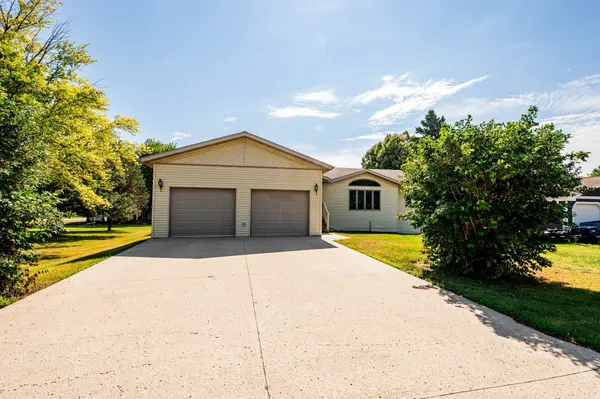 1105 Broadway ST, Lisbon, ND 58054