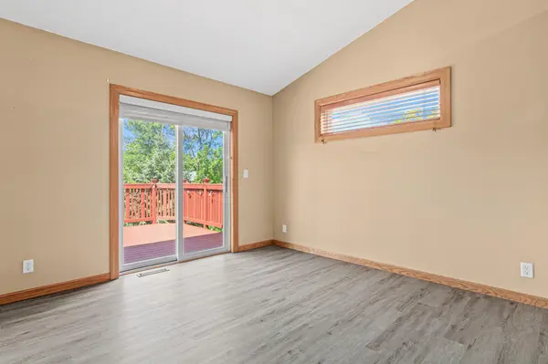 8417 Ashford RD, Woodbury, MN 55125