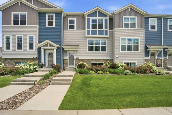 6924 Huckleberry DR, Excelsior, MN 55331