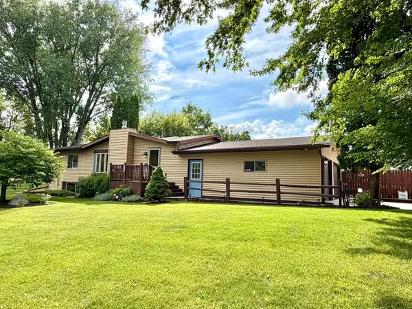 2326 Hallquist AVE, Red Wing, MN 55066