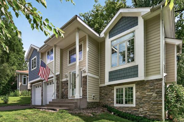 633 Burlington RD, Saint Paul, MN 55119