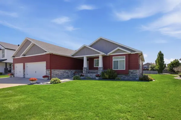 3779 Bell BLVD E, West Fargo, ND 58078