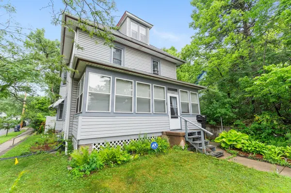 1053 Jessie ST, Saint Paul, MN 55130