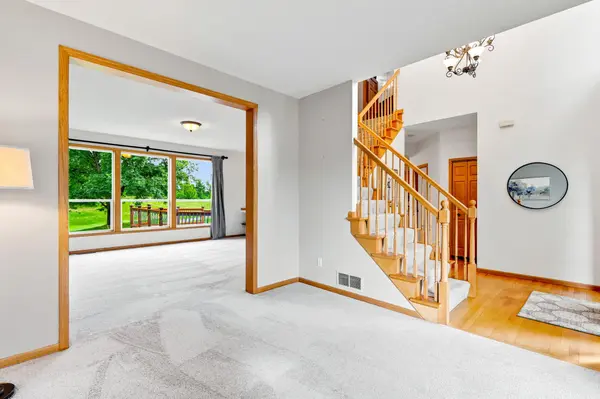 9082 Glenborough DR, Elko New Market, MN 55020