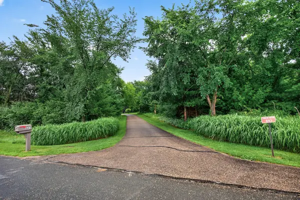843 Yellowstone TRL, Hudson, WI 54016
