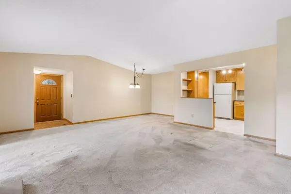 4515 Redwood CIR, Minnetonka, MN 55345