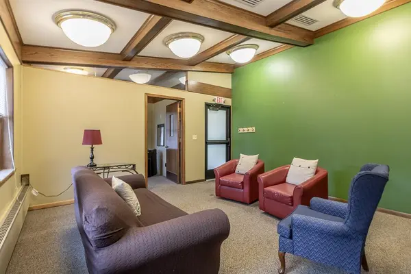 75 Teton LN, Mankato, MN 56001