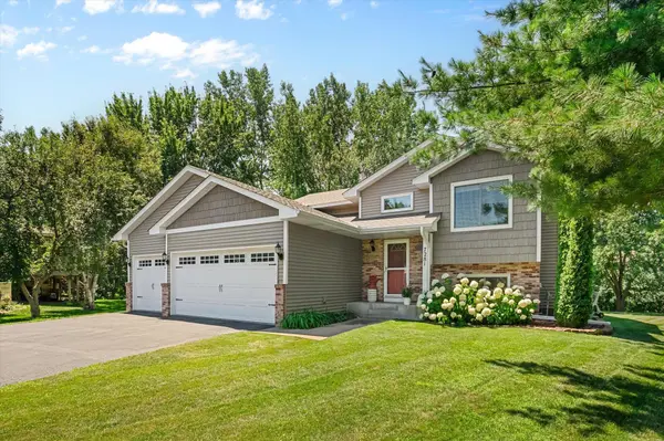 7281 Terra CT, Lino Lakes, MN 55014