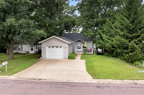 358 E Amber Lake DR, Fairmont, MN 56031