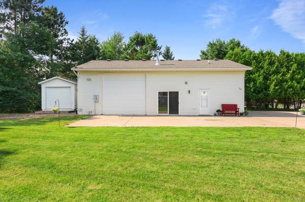 1080 3rd AVE NE, Milaca, MN 56353