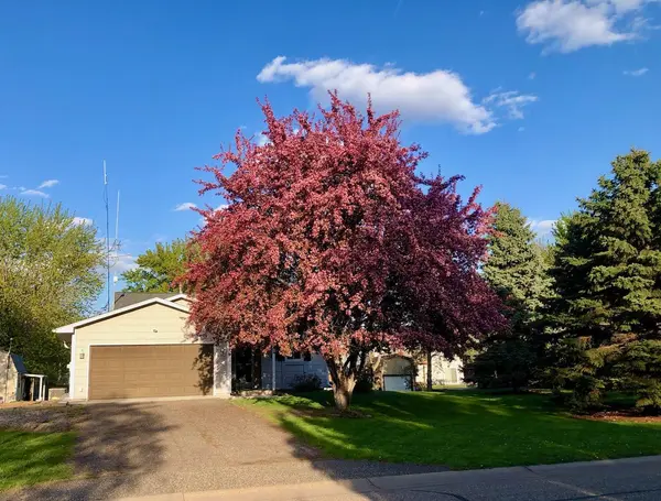 7156 Brian DR, Centerville, MN 55038