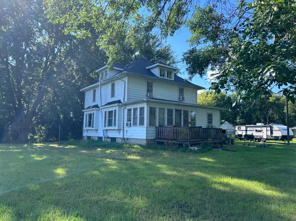 75750 340th ST, Saint James, MN 56081