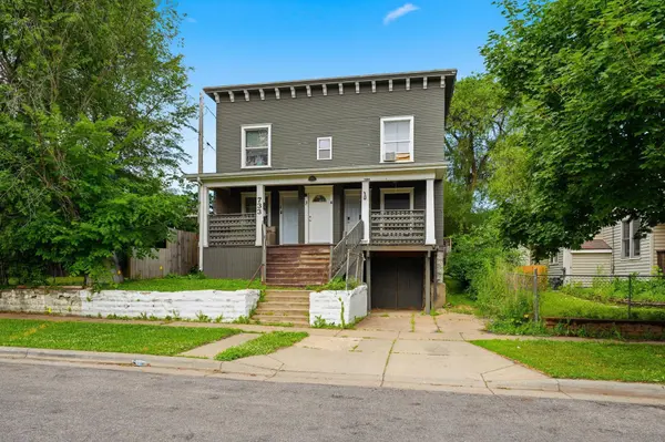 733 Bradley ST, Saint Paul, MN 55130