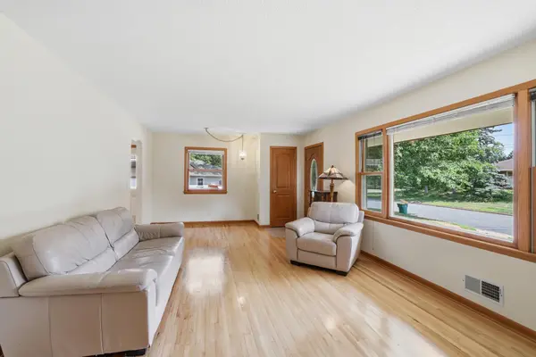 3110 W 82nd ST, Bloomington, MN 55431