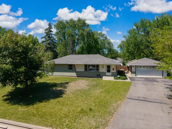3110 W 82nd ST, Bloomington, MN 55431