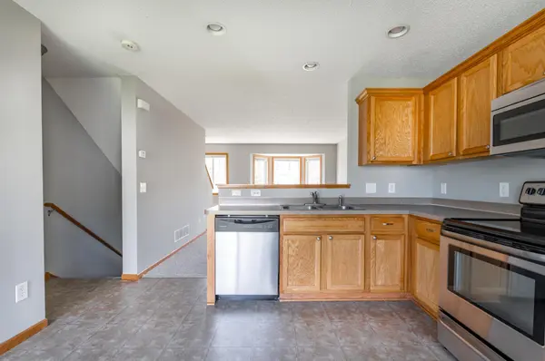 4960 Emmit DR N #6, Hugo, MN 55038