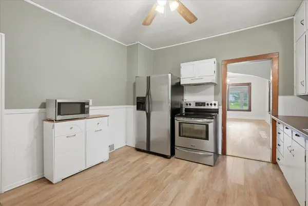 146 W Winter AVE, Elmwood, WI 54740