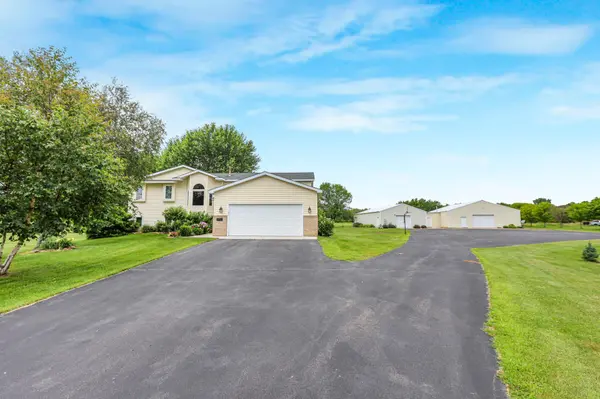 19823 Tiger ST NW, Elk River, MN 55330