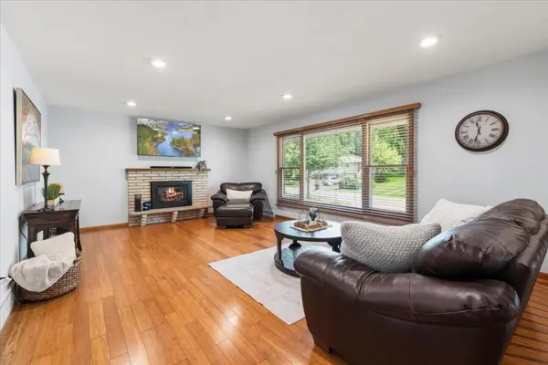 9131 Annapolis LN N, Maple Grove, MN 55369