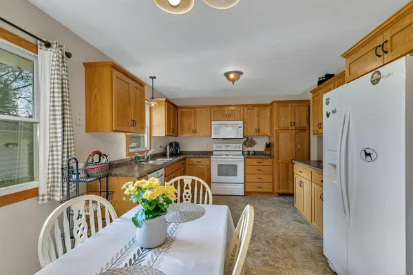 916 River AVE S, Sauk Rapids, MN 56379