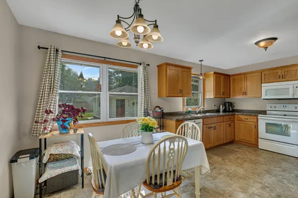 916 River AVE S, Sauk Rapids, MN 56379