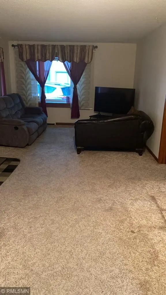 1731 California AVE E, Saint Paul, MN 55106