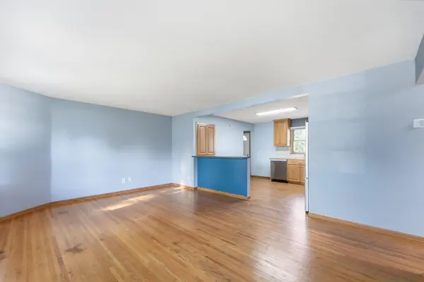 924 Fuller ST S, Shakopee, MN 55379