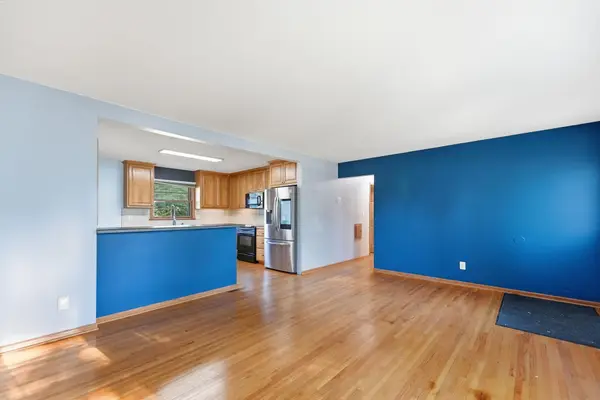 924 Fuller ST S, Shakopee, MN 55379