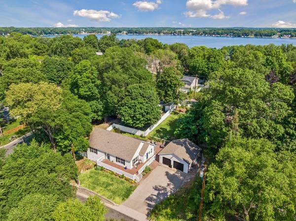 5142 Waterbury RD, Mound, MN 55364