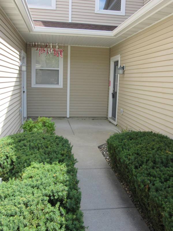 5675 200th ST W #703, Farmington, MN 55024
