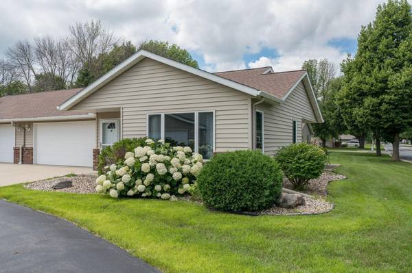 1355 Adams ST, Mankato, MN 56001