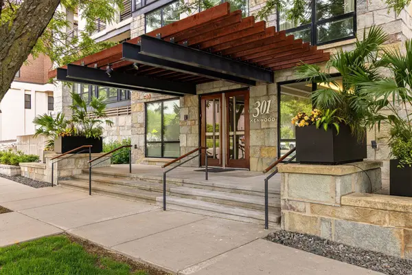 301 Kenwood Pkwy #600, Minneapolis, MN 55403