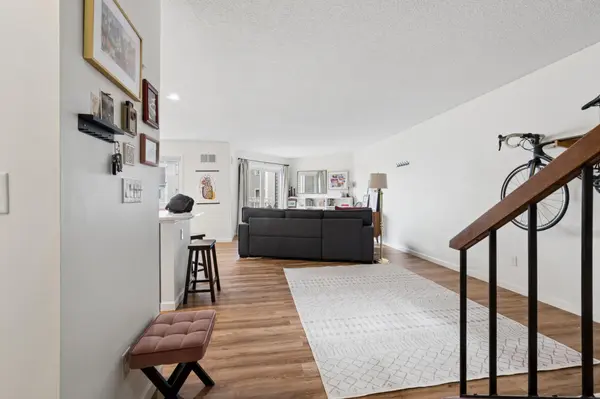 1372 Carling DR #306, Saint Paul, MN 55108