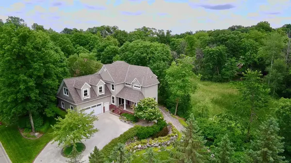 2866 Timberview TRL, Chaska, MN 55318