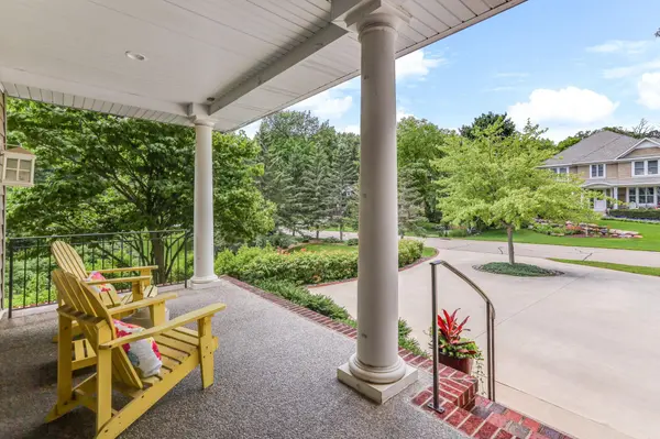 2866 Timberview TRL, Chaska, MN 55318