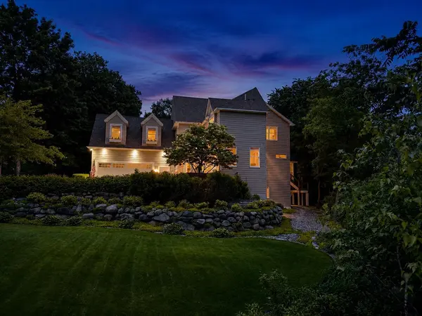 2866 Timberview TRL, Chaska, MN 55318