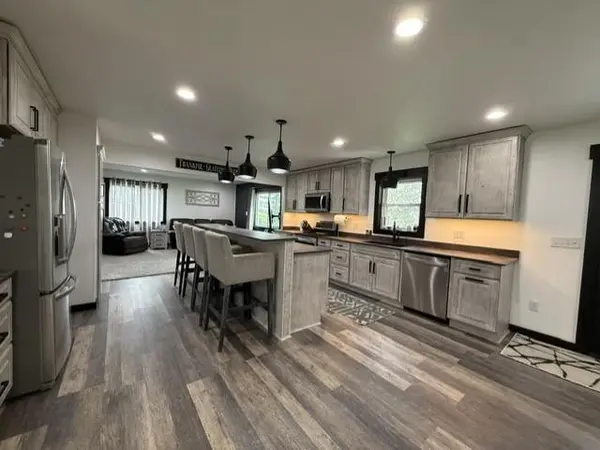 48437 County Road 28, Windom, MN 56101