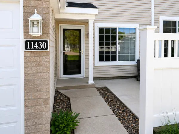 11430 Elmwood AVE N #154, Champlin, MN 55316