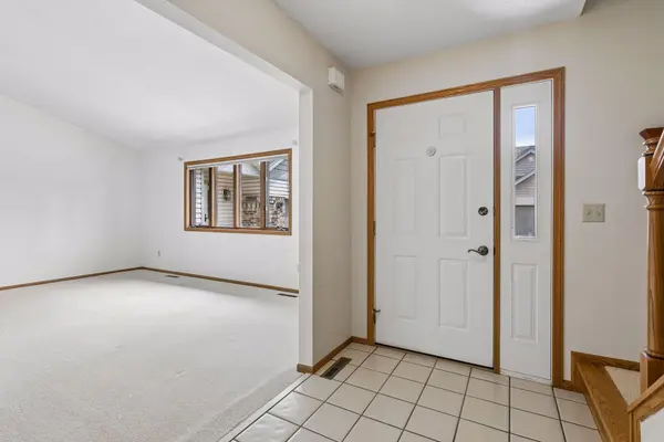 13410 Parkwood DR, Burnsville, MN 55337