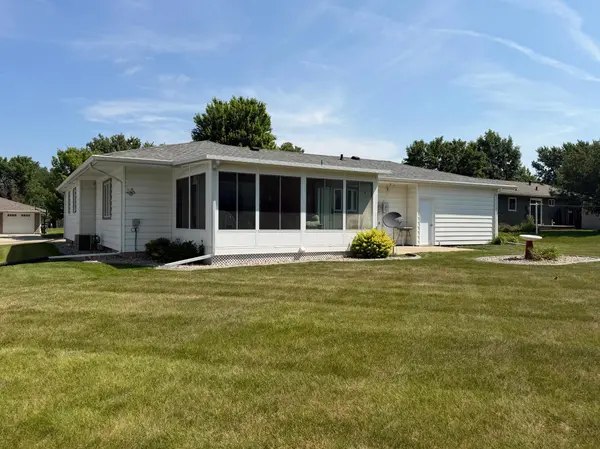 505 Central LN, Luverne, MN 56156