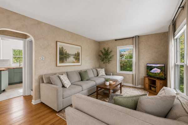 960 Hall AVE, West Saint Paul, MN 55118