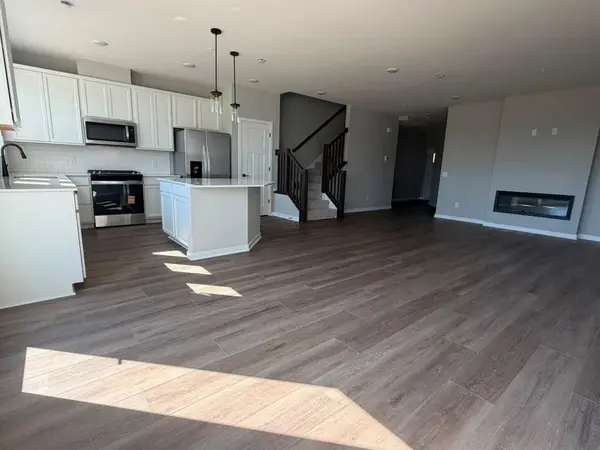 14465 103rd PL N, Maple Grove, MN 55369