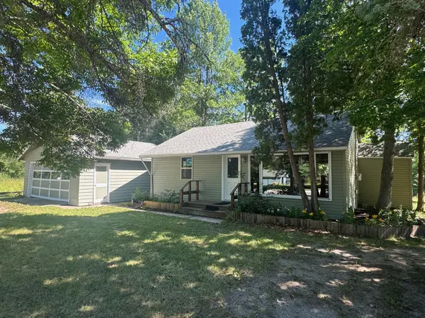 522 Main ST E, Tenstrike, MN 56683