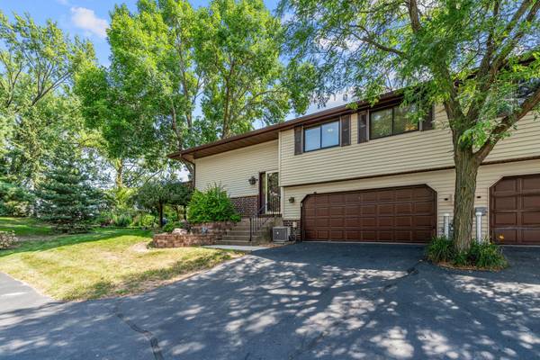 10717 Yukon AVE S, Bloomington, MN 55438